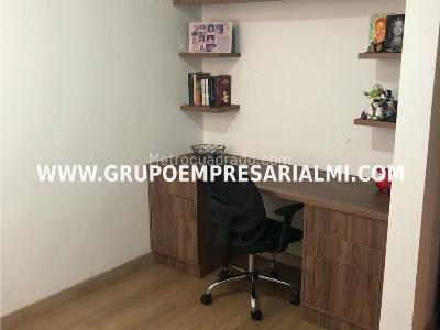 Apartamento de 3 alcobas en arriendo en La Castellana, Medellín, 95 m² · foto 5 de 10