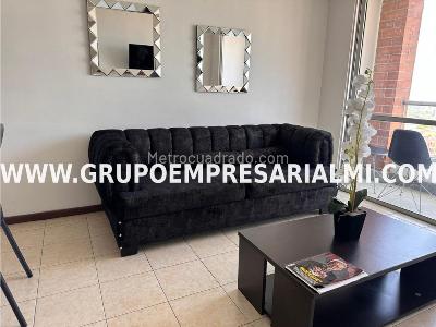 Apartamento en arriendo en El Poblado, Medellín · foto 2 de 13
