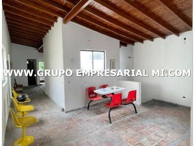 Casa de 4 alcobas en venta en Villa Hermosa, Medellín, 154 m² · foto 4 de 16