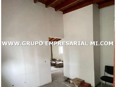 Casa de 4 alcobas en venta en Villa Hermosa, Medellín, 154 m² · foto 7 de 16