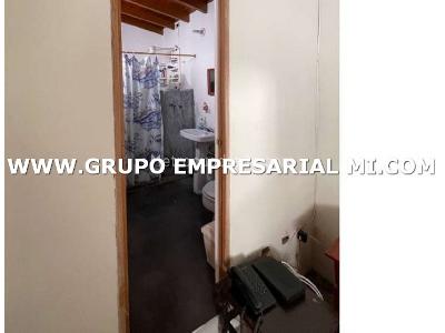 Casa de 4 alcobas en venta en Villa Hermosa, Medellín, 154 m² · foto 8 de 16