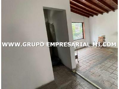 Casa de 4 alcobas en venta en Villa Hermosa, Medellín, 154 m² · foto 13 de 16