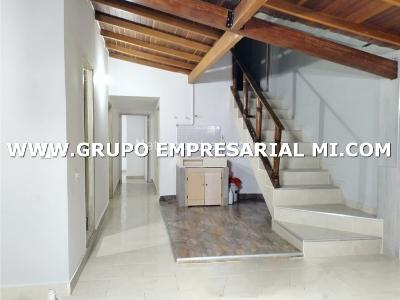 Apartamento de 4 alcobas en venta en La Florida, Bello, 142 m² · foto 3 de 10