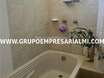 Apartaestudio en arriendo en La Floresta, Medellín, 50 m² · foto 7 de 7