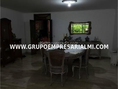 Apartamento en venta en El Poblado, Medellín · foto 3 de 7