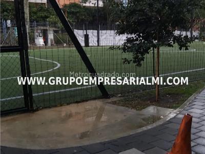 Apartamento de 3 alcobas en venta en Niquia, Bello, 57 m² · foto 18 de 19