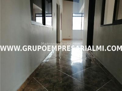 Casa de 4 alcobas en venta en Buenos Aires, Medellín, 138 m² · foto 4 de 11