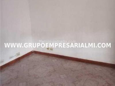 Casa de 4 alcobas en venta en Santa Lucia, Medellín, 89 m² · foto 6 de 11