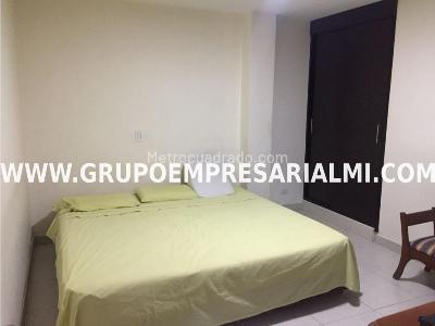 Casa de 3 alcobas en venta en Calasanz, Medellín, 180 m² · foto 3 de 8