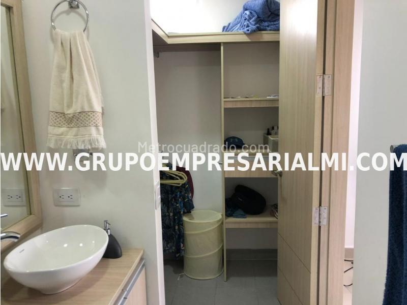 Charming 3BR Apartment in Laureles - 8