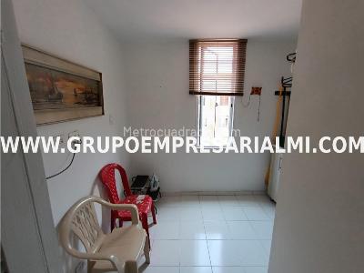 Apartamento en arriendo en Laureles, Medellín · foto 17 de 20