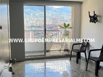 Apartamento de 3 alcobas en venta en Calasanz, Medellín, 64 m² · foto 2 de 13