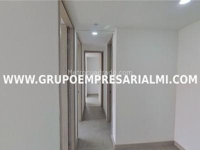 Apartamento en venta en Calasanz, Medellín · foto 8 de 16