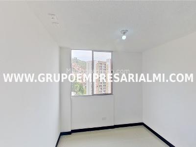 Apartamento de 3 alcobas en venta en Alicate, Itagüí, 70 m² · foto 9 de 14