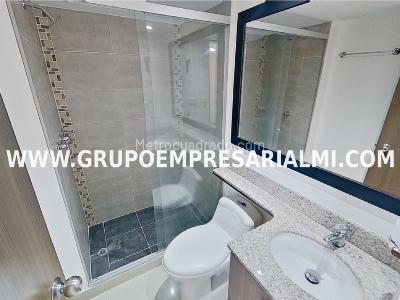 Apartamento de 3 alcobas en venta en Alicate, Itagüí, 70 m² · foto 14 de 14