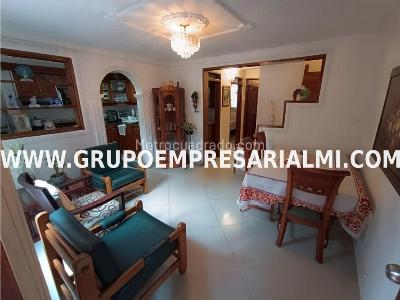 Casa de 3 alcobas en venta en Belen, Medellín, 84 m² · foto 4 de 13