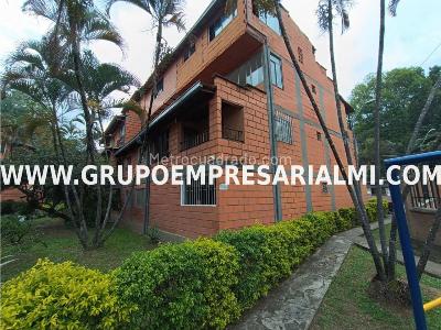 Casa de 3 alcobas en venta en Belen, Medellín, 84 m² · foto 6 de 13