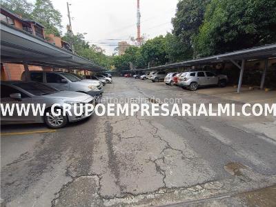 Casa de 3 alcobas en venta en Belen, Medellín, 84 m² · foto 11 de 13