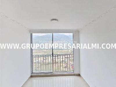Apartamento de 3 alcobas en venta en Niquia, Bello, 57 m² · foto 3 de 16