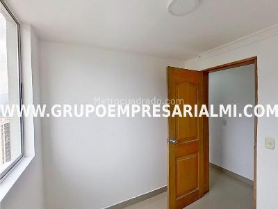 Apartamento de 3 alcobas en venta en Niquia, Bello, 57 m² · foto 6 de 16