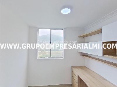 Apartamento de 3 alcobas en venta en Niquia, Bello, 57 m² · foto 7 de 16