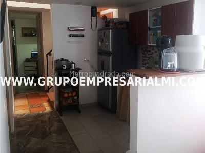 Casa de 3 alcobas en venta en Robledo, Medellín, 103 m² · foto 2 de 20