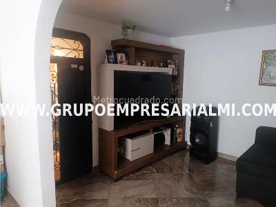 Casa de 3 alcobas en venta en Robledo, Medellín, 103 m² · foto 4 de 20