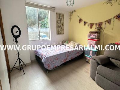 Apartamento en venta en El Poblado, Medellín · foto 9 de 18