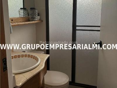 Apartamento en venta en El Poblado, Medellín · foto 15 de 18
