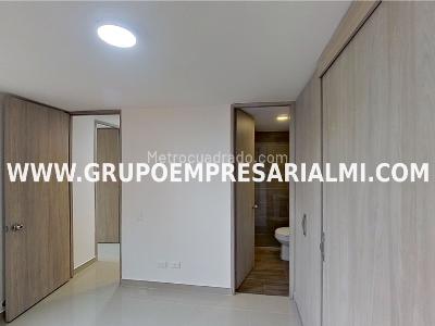 Apartamento en venta en Alicate, Itagüí · foto 8 de 18