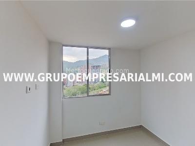Apartamento en venta en Alicate, Itagüí · foto 9 de 18