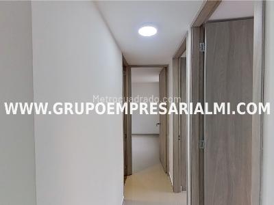 Apartamento en venta en Alicate, Itagüí · foto 11 de 18