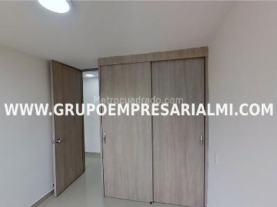 Apartamento en venta en Alicate, Itagüí · foto 13 de 18