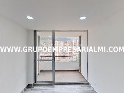 Apartamento de 3 alcobas en venta en Niquia, Bello, 64 m² · foto 5 de 16