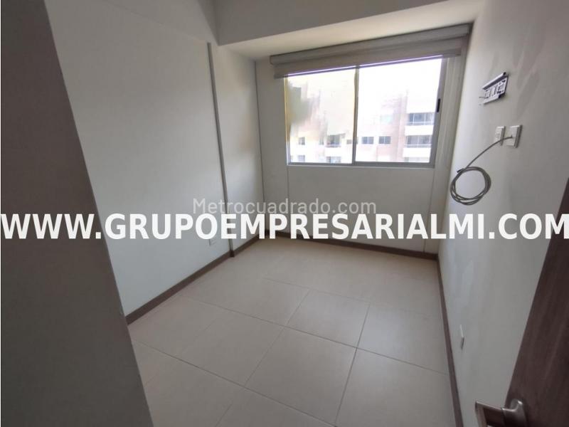 Apartamento en Arriendo de 3 Alcobas en Calasanz con Jacuzzi y Gimnasio - 5