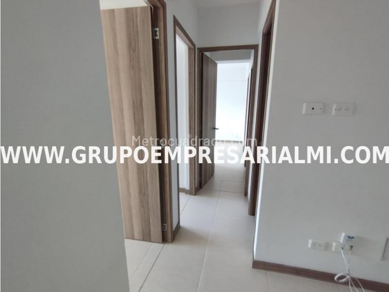 Apartamento en Arriendo de 3 Alcobas en Calasanz con Jacuzzi y Gimnasio - 9