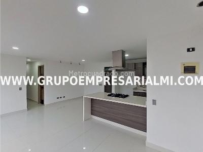 Apartamento de 3 alcobas en venta en Niquia, Bello, 76 m² · foto 3 de 16