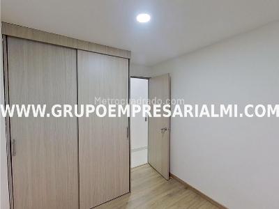 Apartamento de 3 alcobas en venta en Niquia, Bello, 76 m² · foto 8 de 16