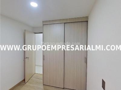 Apartamento de 3 alcobas en venta en Niquia, Bello, 76 m² · foto 9 de 16