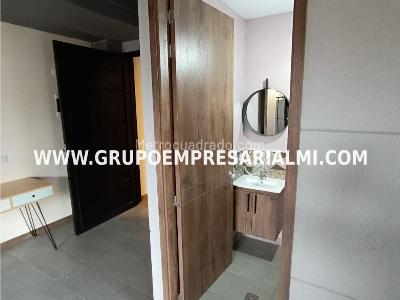 Apartamento en arriendo en Florida Nueva, Medellín · foto 18 de 19