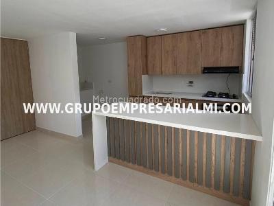 Apartamento de 3 alcobas en venta en Bucaros, Bello, 62 m² · foto 2 de 15