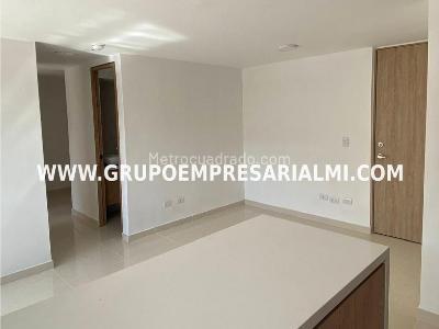 Apartamento de 3 alcobas en venta en Bucaros, Bello, 62 m² · foto 3 de 15