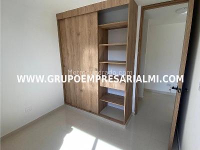 Apartamento de 3 alcobas en venta en Bucaros, Bello, 62 m² · foto 4 de 15