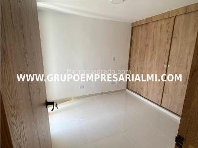 Apartamento de 3 alcobas en venta en Bucaros, Bello, 62 m² · foto 6 de 15