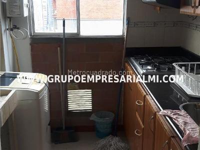 Apartamento de 2 alcobas en arriendo en El Poblado, Medellín, 52 m² · foto 4 de 9