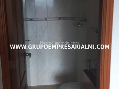 Apartamento de 2 alcobas en arriendo en El Poblado, Medellín, 52 m² · foto 5 de 9