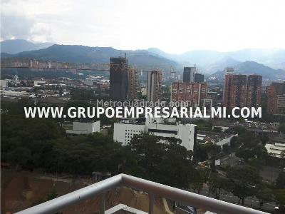 Apartamento de 2 alcobas en arriendo en El Poblado, Medellín, 52 m² · foto 8 de 9
