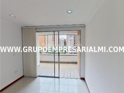 Apartamento en venta en Belen, Medellín · foto 2 de 17