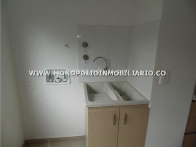 Apartamento de 3 alcobas en venta en San Jose, Sabaneta, 135 m² · foto 16 de 16