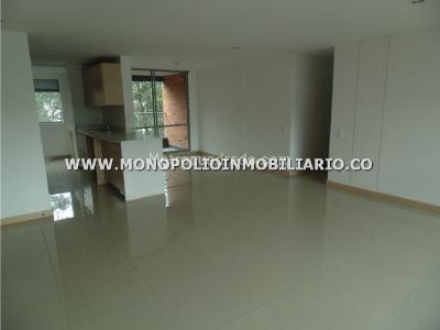 Apartamento de 3 alcobas en venta en San Jose, Sabaneta, 135 m² · foto 4 de 16